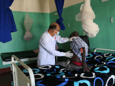 医者仁心 真诚相助——记援助卢旺达的中国医生