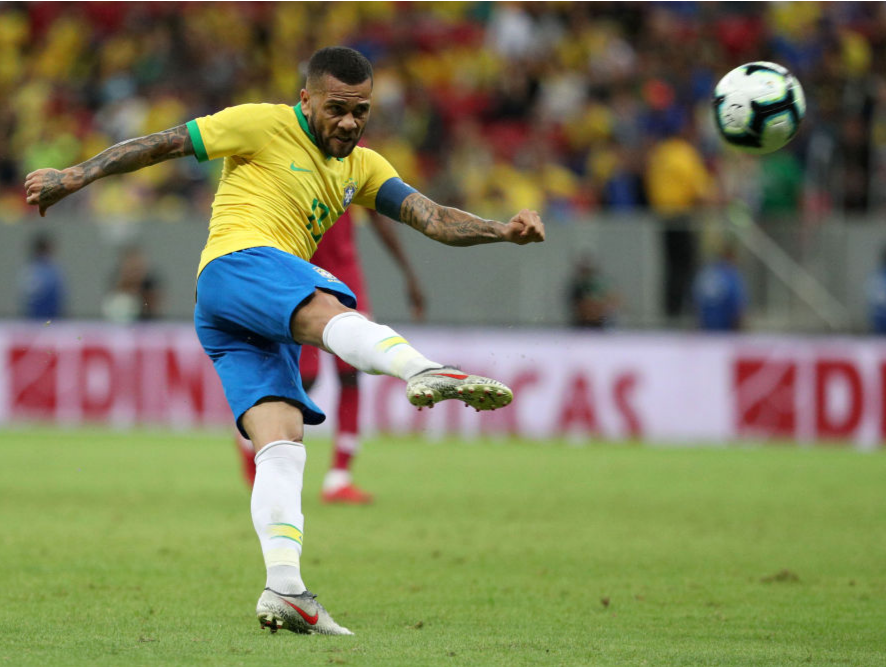巴西公布卡塔尔世界杯参赛球员名单 阿尔维斯回归引争议