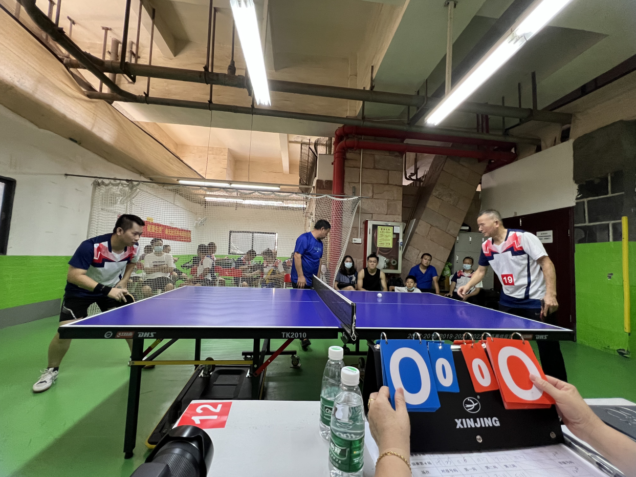 南山街道南光社区举行乒乓球联谊赛