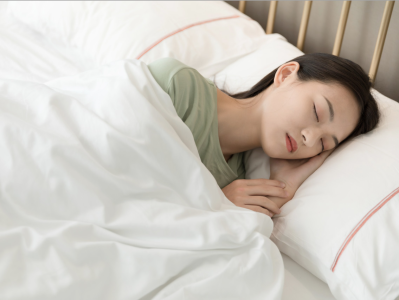 为什么睡觉时身体会突然“抖一下”？是在长个儿吗？