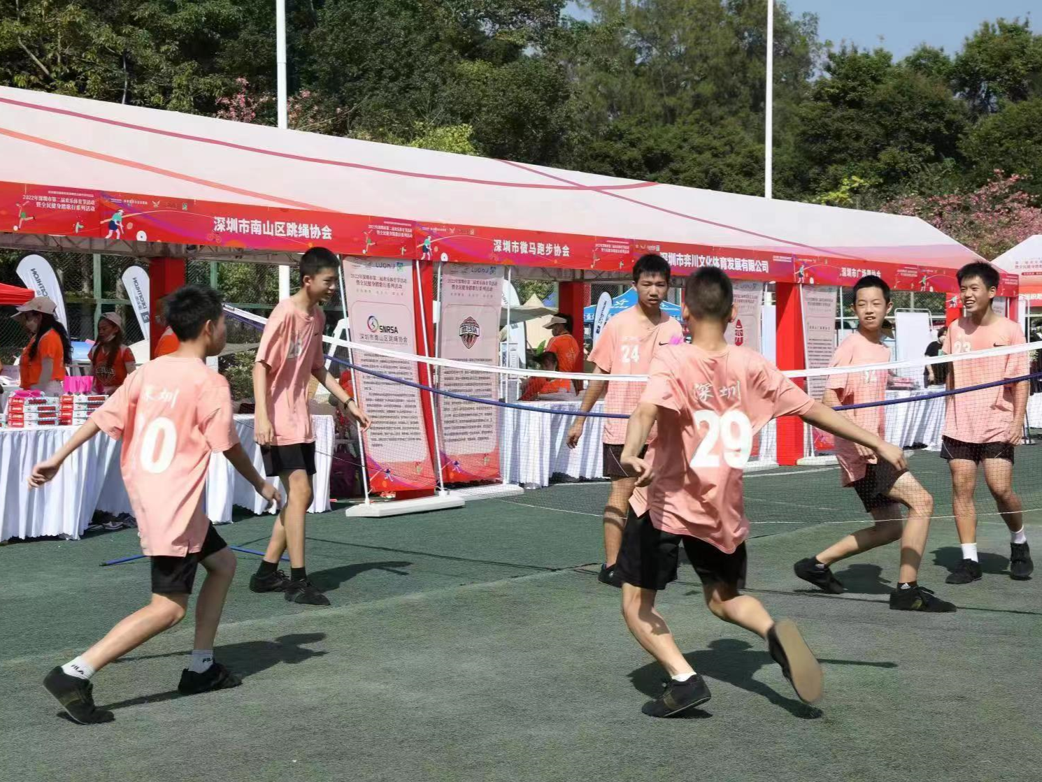 第三届“鹏城七月红”系列文体活动闭幕，六万多党员群众在线观看