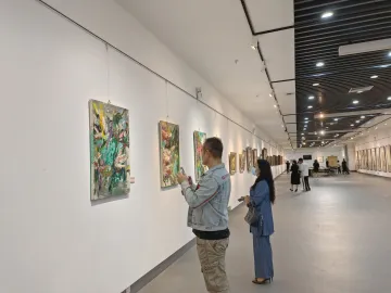 第二届《湾区春潮涌 美术名家邀请展》在宝安举行  