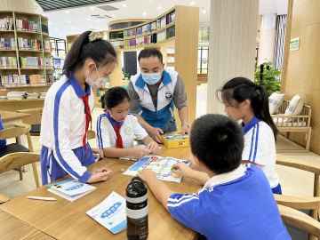 凤凰街道禁毒宣传进校园 倡导青少年争做“禁毒小兵”