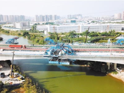 中江高速改扩建S5标段睦洲大桥主桥左幅合龙