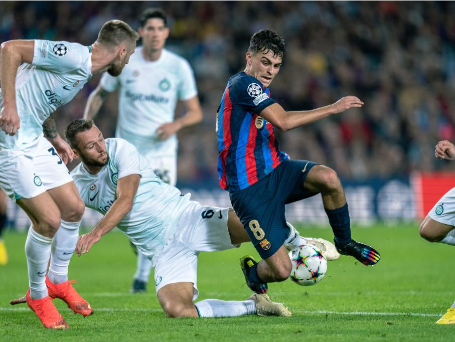 翩翩少年郎，稳稳大师范