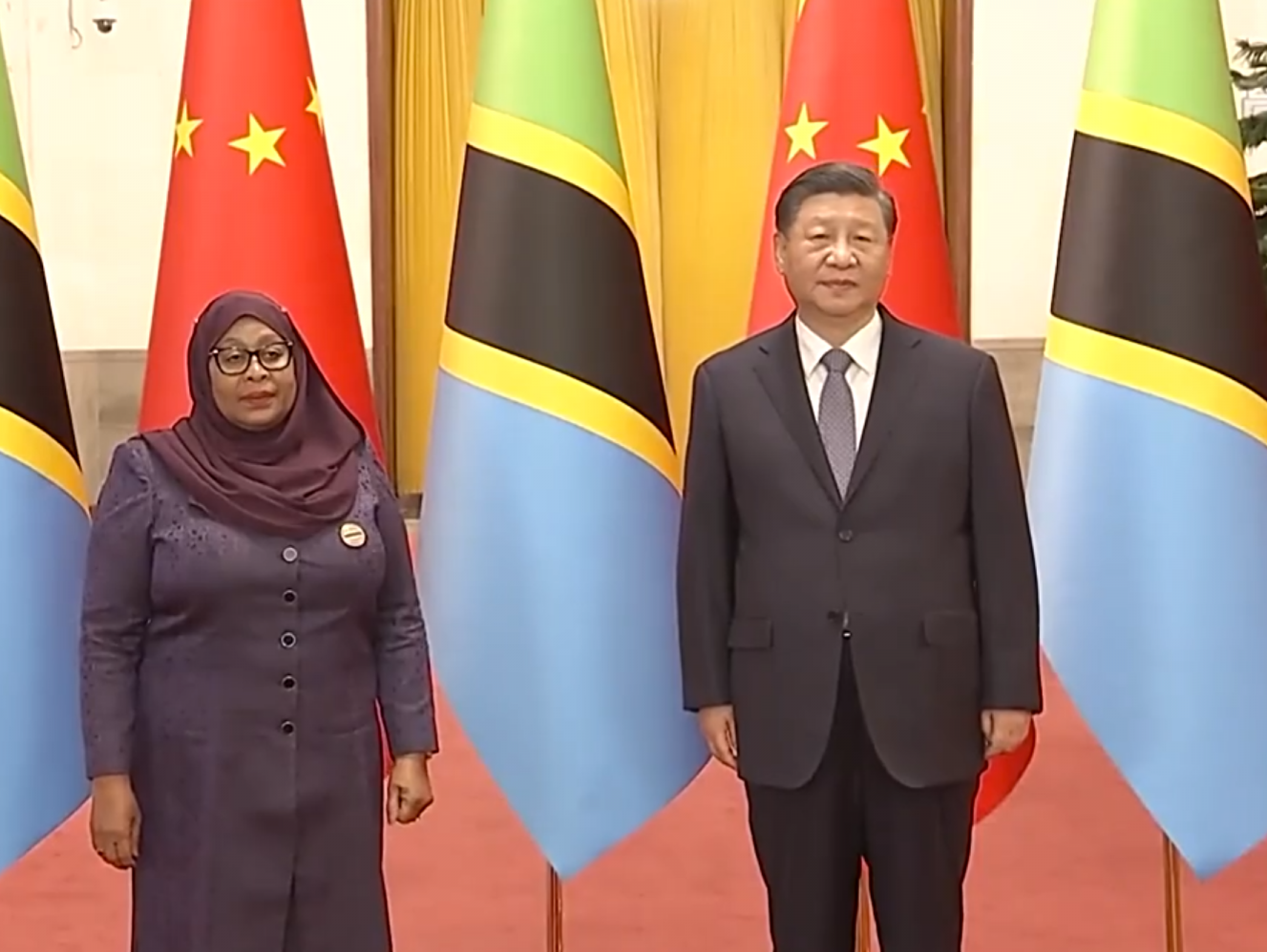 视频丨习近平举行仪式欢迎坦桑尼亚总统哈桑访华