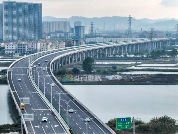 暂未收费！日均2.1万辆次，香海高速成东西通勤“新宠”