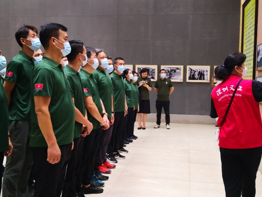 深圳市退役军人红星应急救援队开展烈士陵园祭奠活动