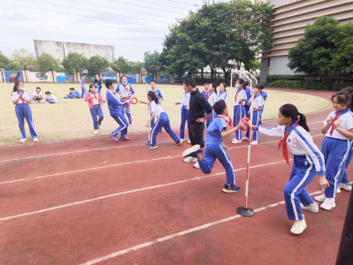 深圳中小学拟增加体育课，开展情况如何？家长学生怎么看？