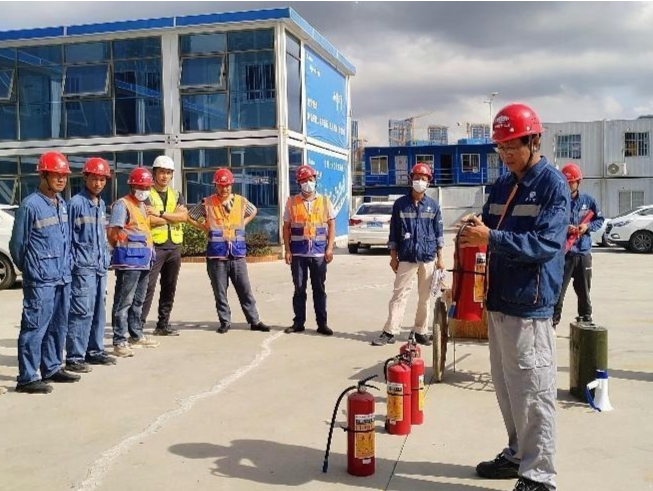 以练备战！中国十九冶深圳公司组织开展消防应急演练
