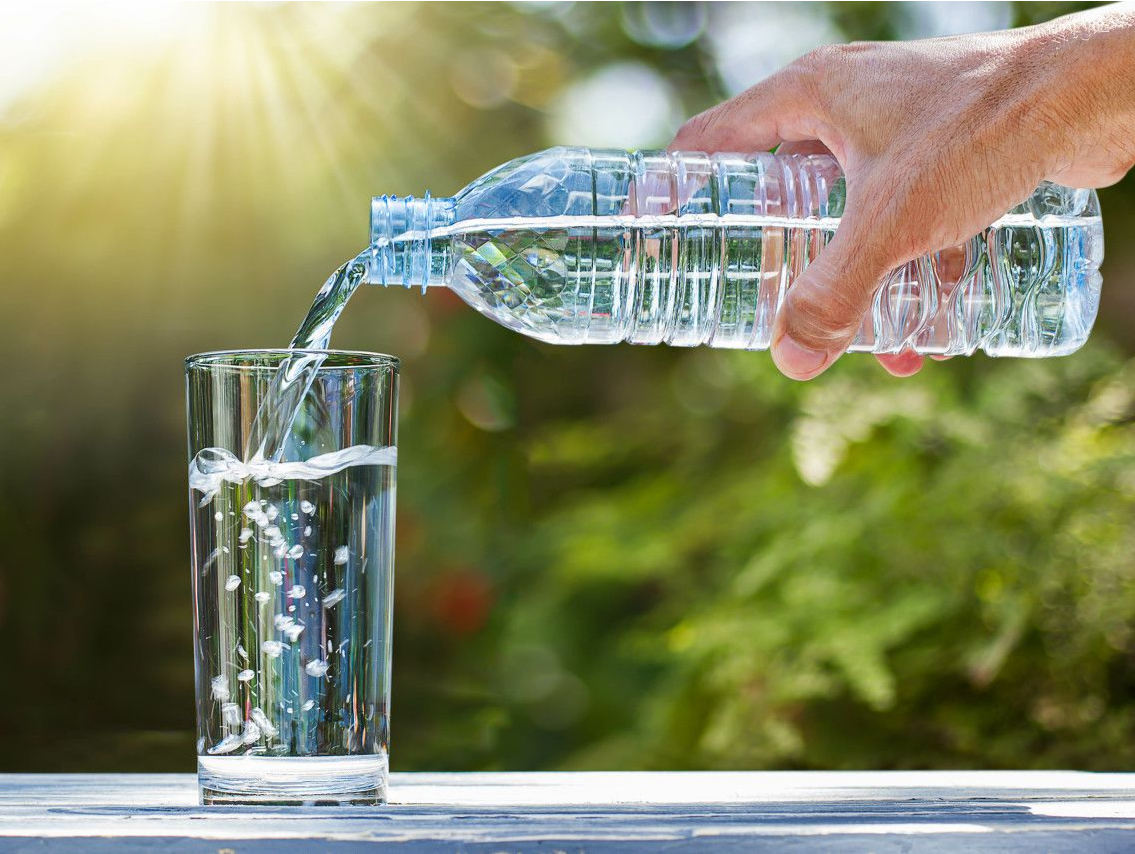 警惕脱水状态 专家教你科学足量饮水