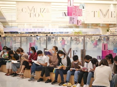 读书月期间深圳各级图书馆举办千余场阅读活动