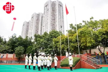 园岭街道国防教育进校园，将国防观念深植青少年心中