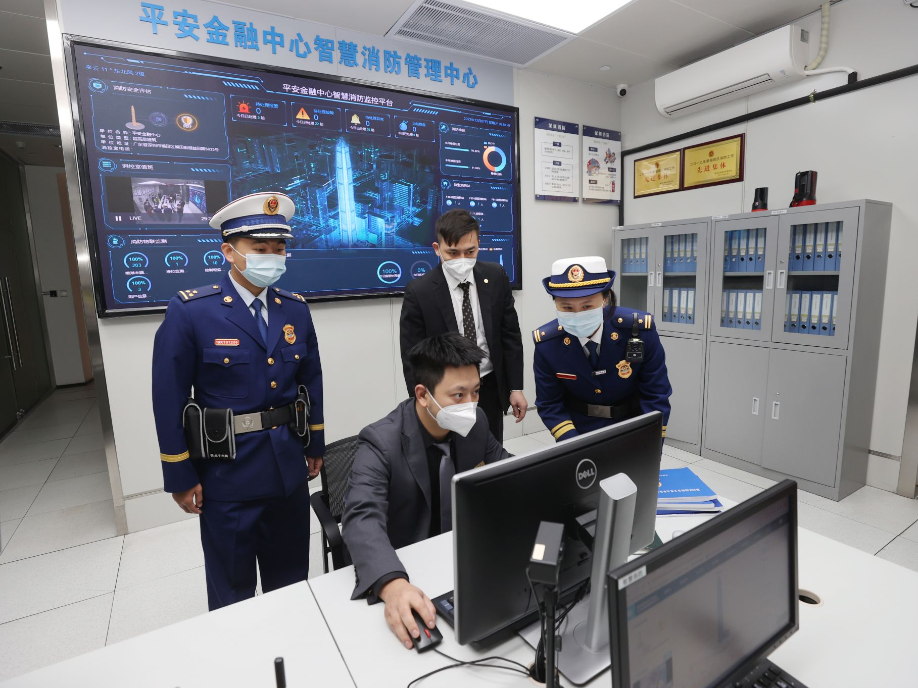 居“高”思危 防患未“燃”，深圳保障超高层建筑消防安全的“防”字战法 