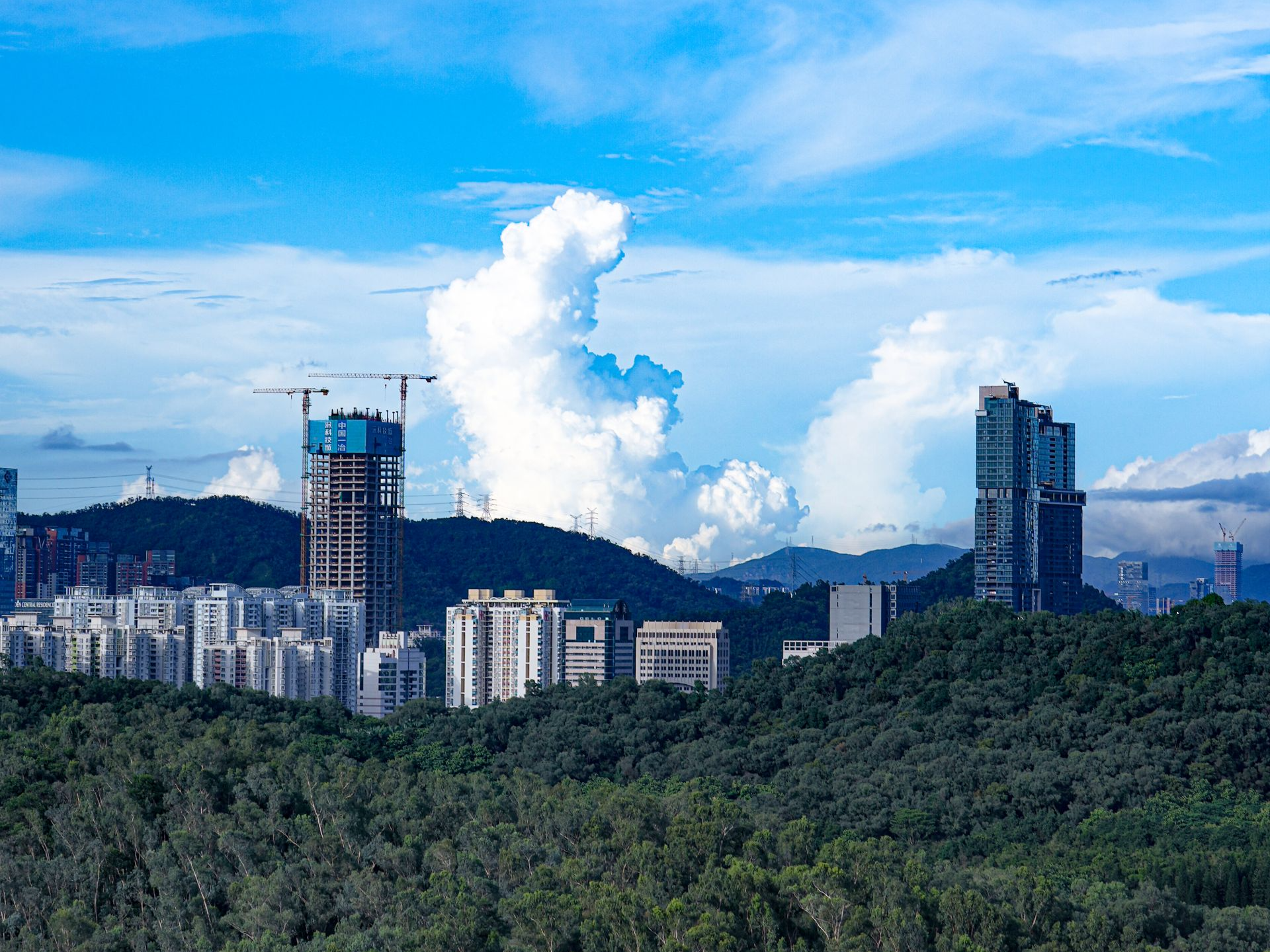 下周中期弱冷空气又要来！深圳er还得多穿点儿