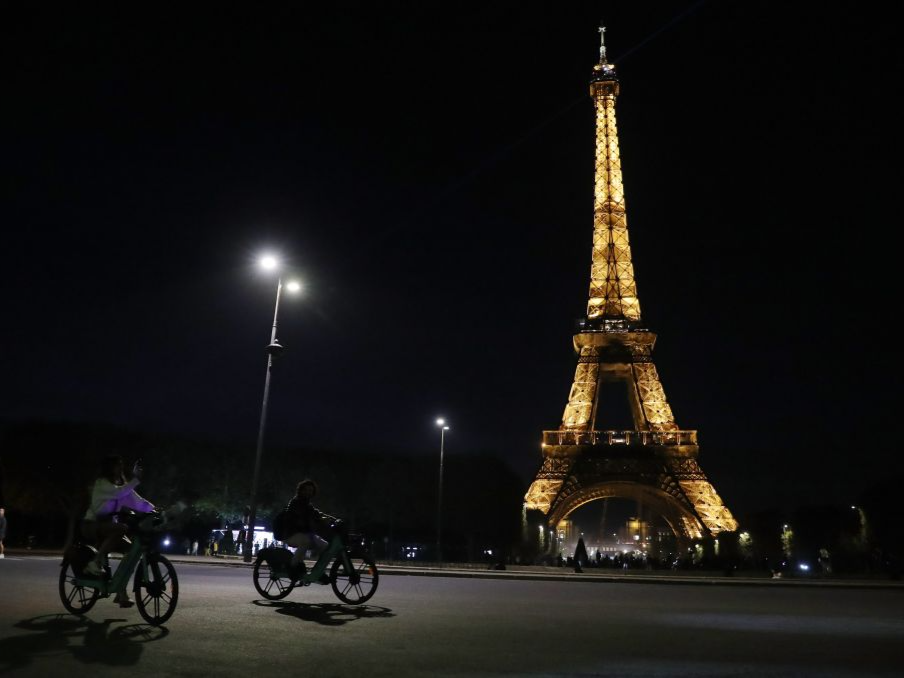 巴黎枪击案嫌疑人曾计划在巴黎近郊袭击外国人