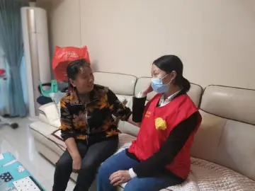 “共享药箱”显爱心！布吉东方半岛社区打开共建共治共享新局面