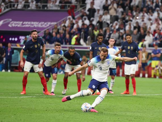 英格兰队为何输给法国队？