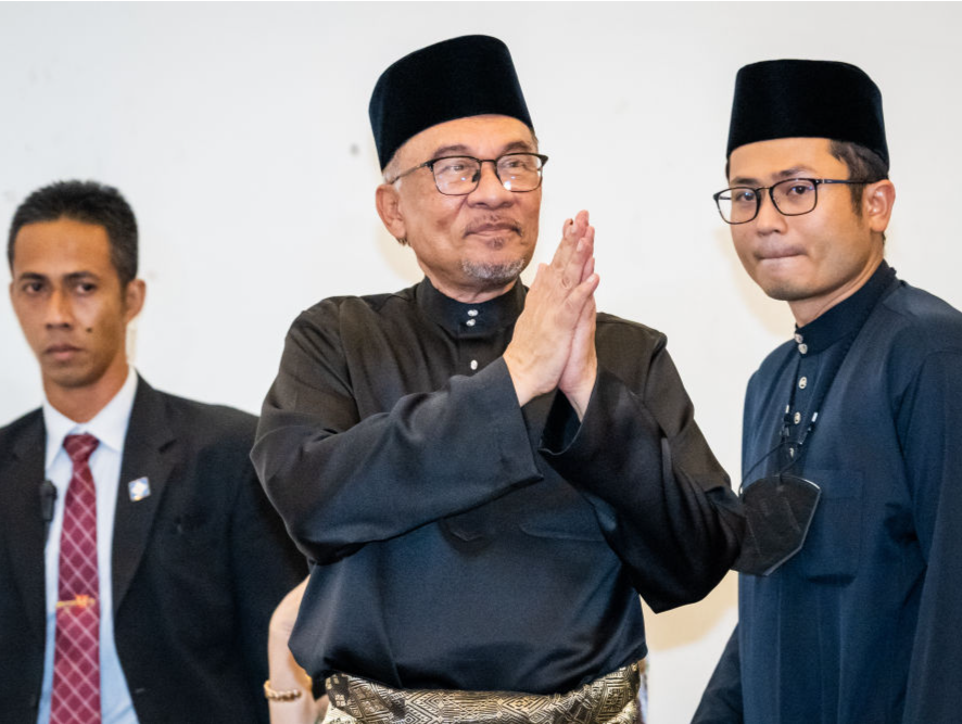 马来西亚新政府起航 改善民生任重道远
