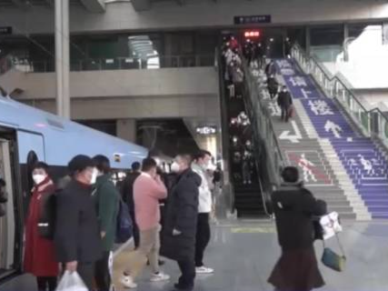 跨省出行热度明显上升，广州深圳是主要出发地