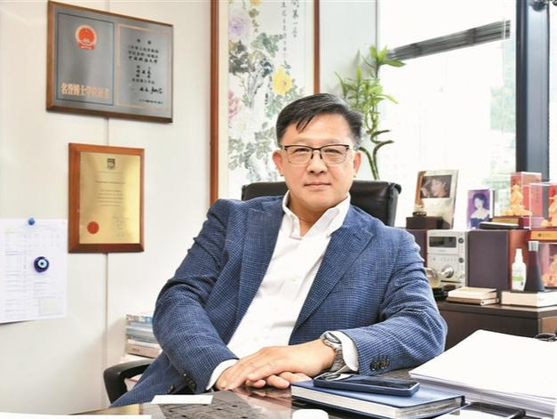 专访粤港澳大湾区“001号”律师何君尧：用好大湾区执业牌照 服务广大香港民众