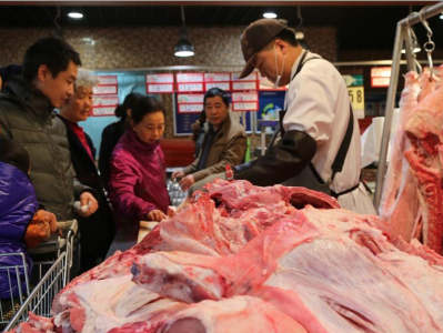 中国生猪价格过快下跌，国家发改委研究保供稳价