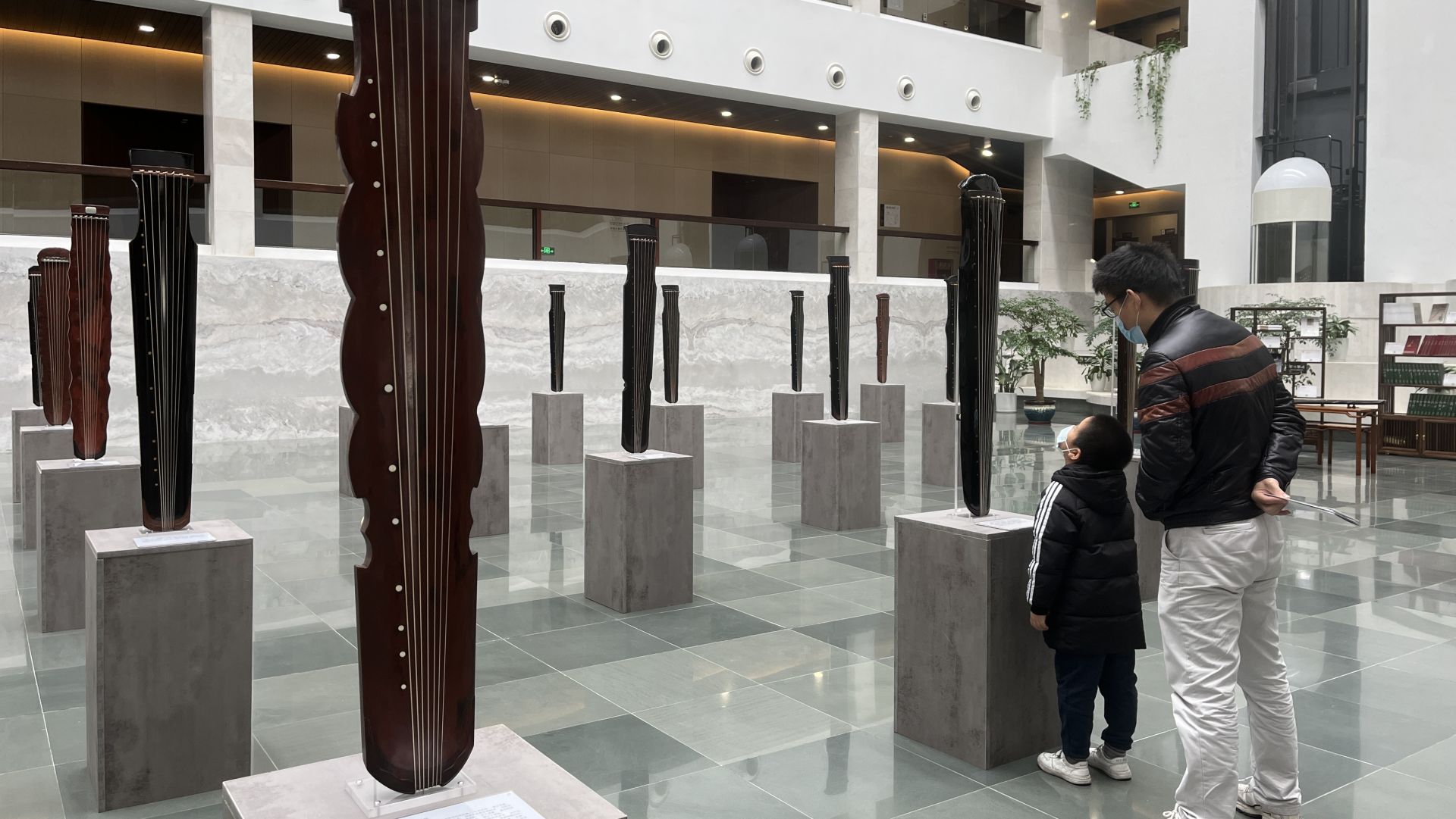 “山川之窍——传世琴器的解构与再造”展览在深圳博物馆开展