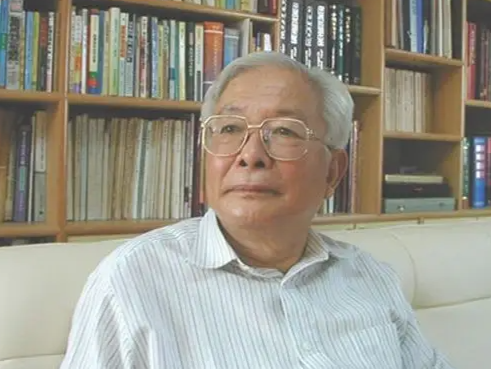 深湾圆桌 | 不妨学习方汉奇的“年轻态”