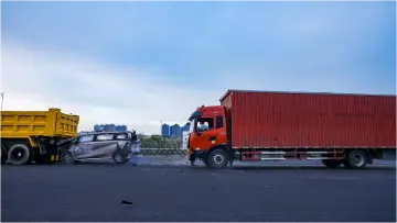 传祺M8成功挑战MPV货车“前后夹击”碰撞，全方位展现安全品质  