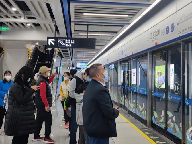 佛山地铁3号线首通段开通 首周客流量超54万人次