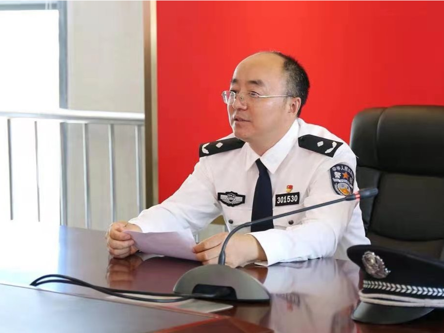 皇岗边检谭爱彬：落马洲畔的扛旗奋进者