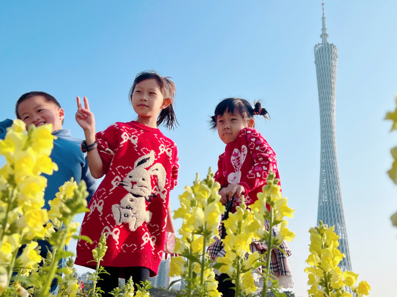 阳光还有点害羞，广州未来三天早晚时分寒冷