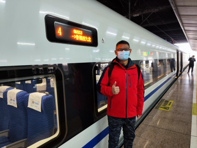 广深港高铁乘车：“一地两检”省事，刷证进站真快！
