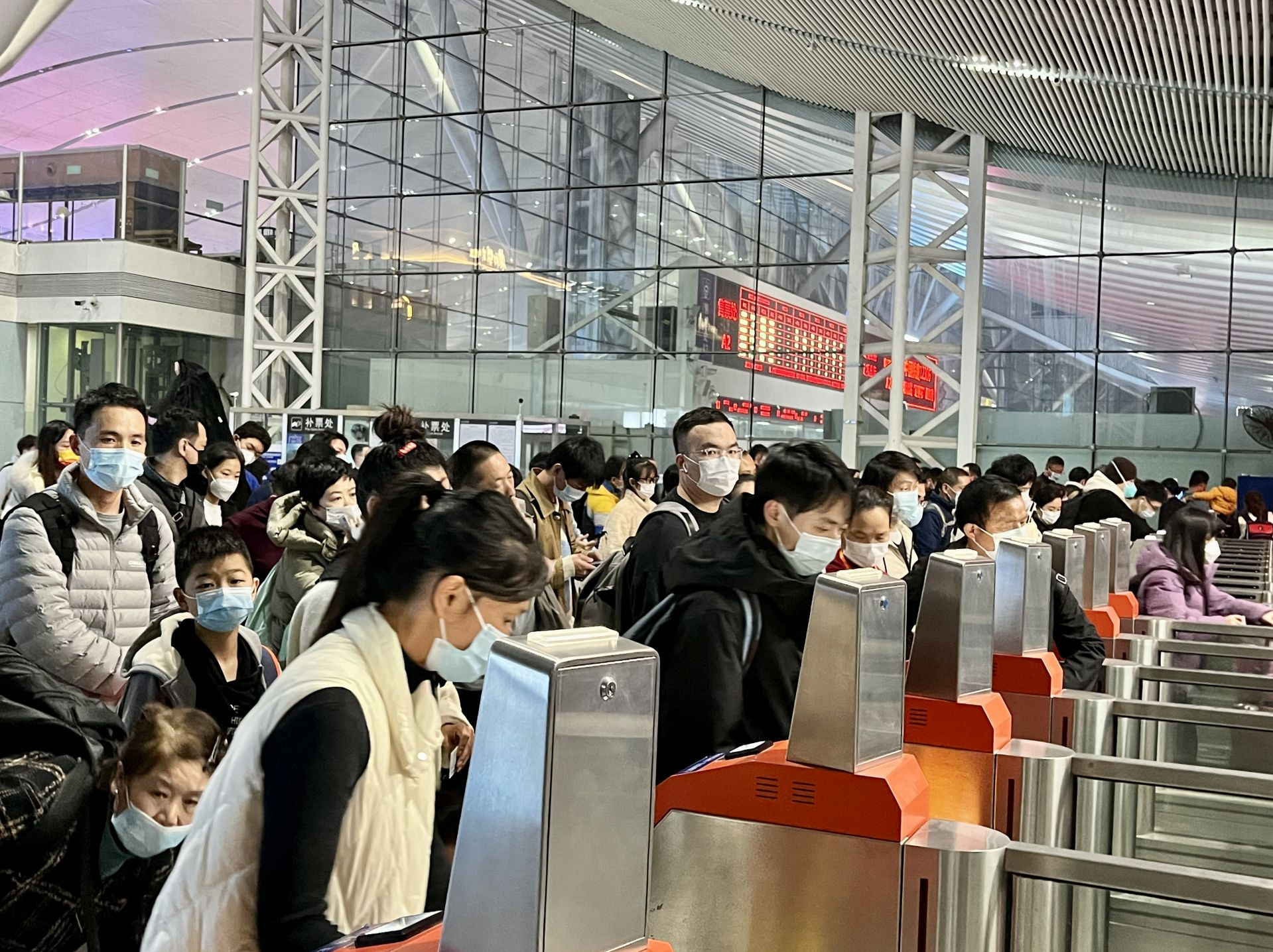 春节假期即将结束 疾控专家给出返程锦囊