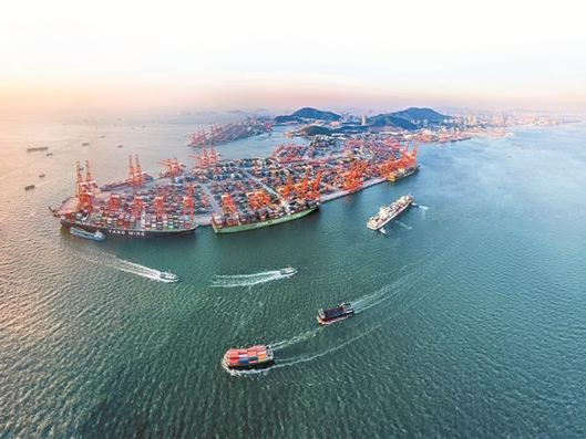 深圳港年吞吐量突破3000万标箱