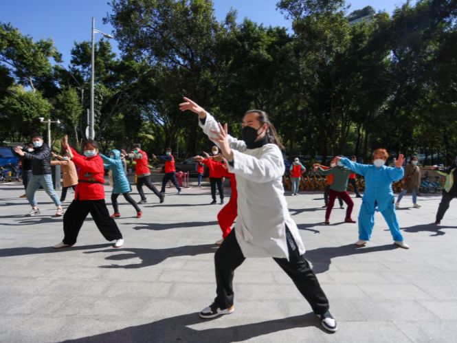 12个社区超万名市民参与！深圳市“全民健身健康同行”社区科学运动指导活动圆满结束