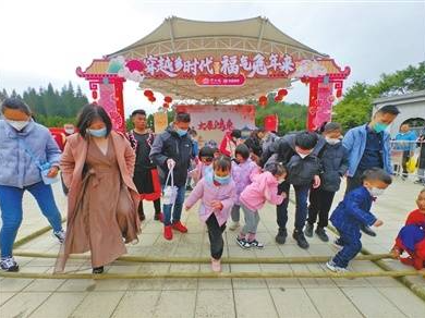 中山春节旅游消费热力回归 ，部分商圈景点客流恢复疫前水平