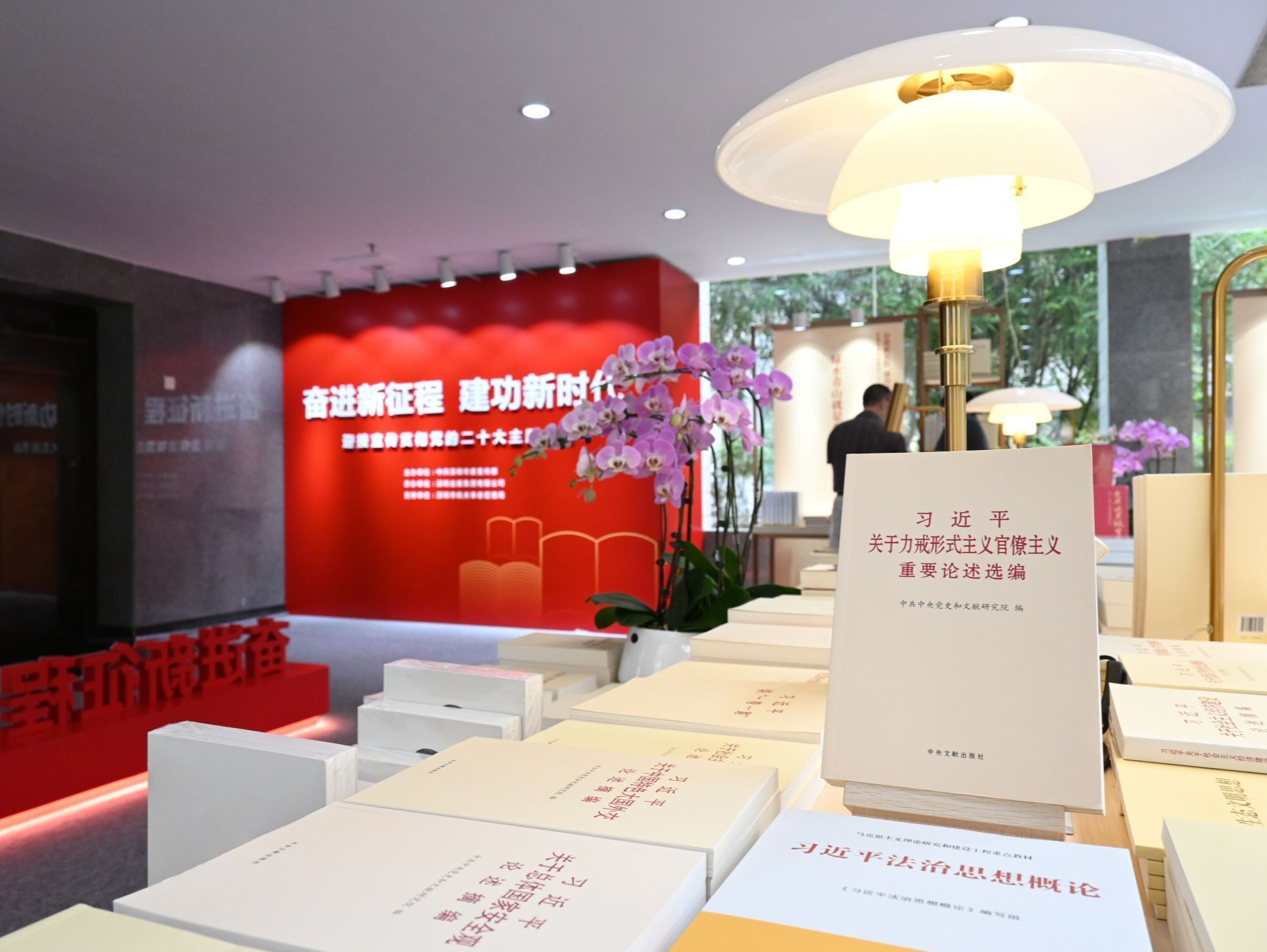 （暂不发）2022年度盘点｜深圳宣传文化十件大事之一：聚焦迎接宣传贯彻党的二十大主题主线，加强“六宣联动”，推动党的二十大精神“飞入寻常百姓家”