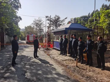 公明街道领导走访慰问春节林区值守人员