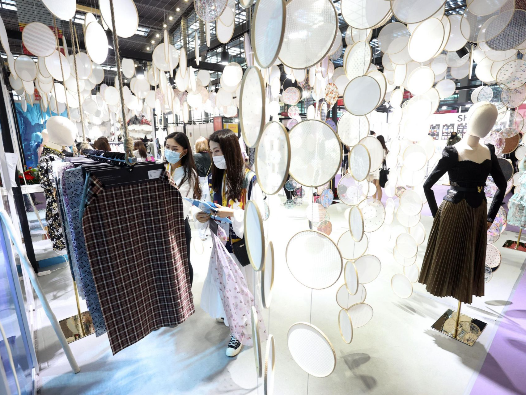 从“制造”到“品牌” ，深圳将推动480家时尚企业完成数字化转型