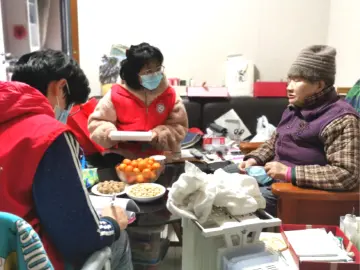 深圳社工行业开展“深守护”关爱活动