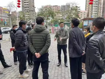 凤凰街道深入农贸市场和城中村开展文明督导检查活动