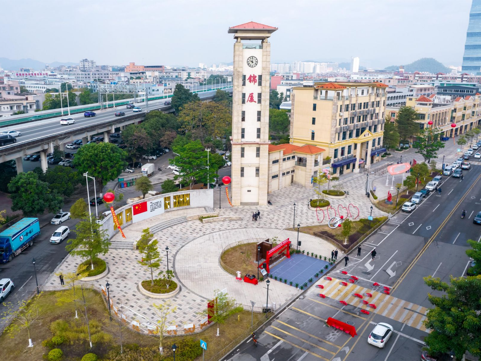 学法新地标！东莞长安首个民法典主题广场揭幕