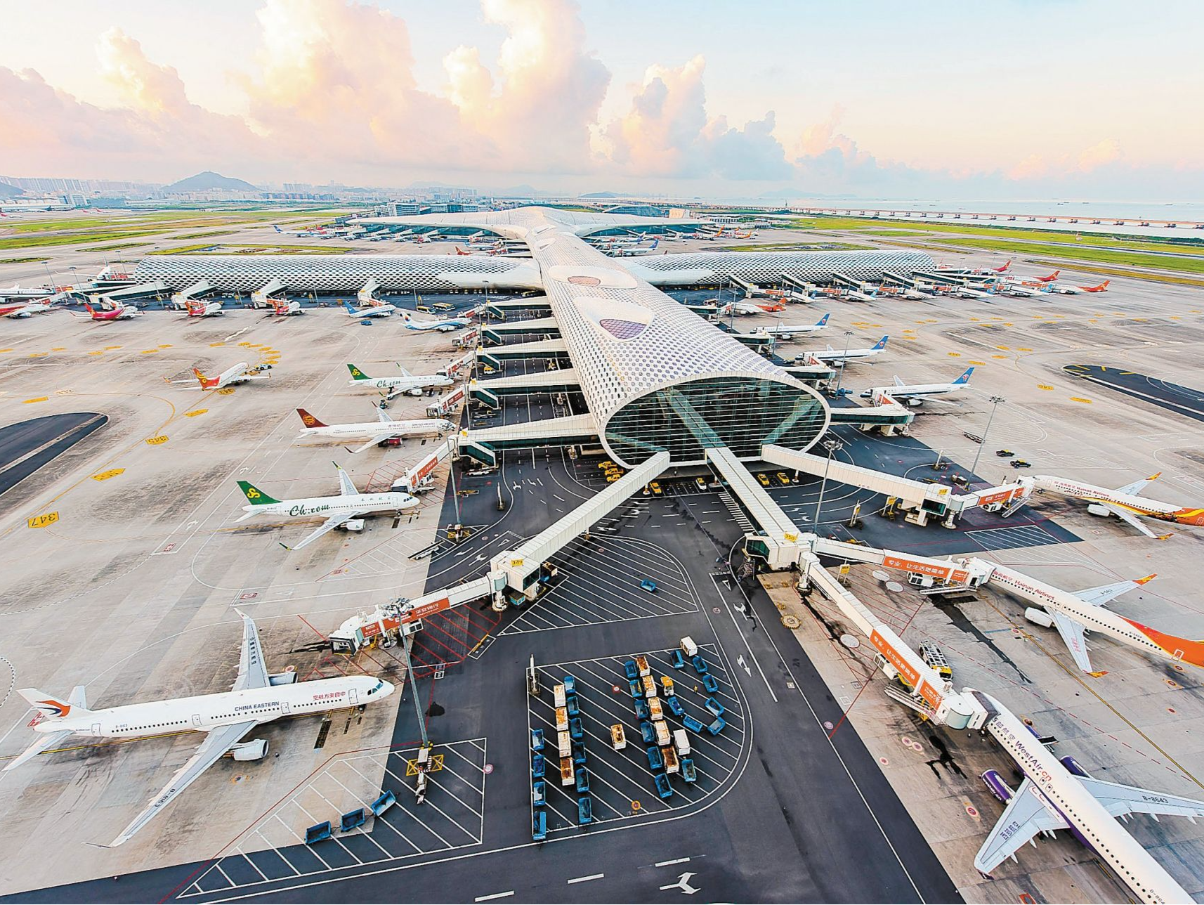 省政协委员支招深圳宝安国际机场国际航空枢纽建设 加快构建与城市发展匹配的国际航线网络