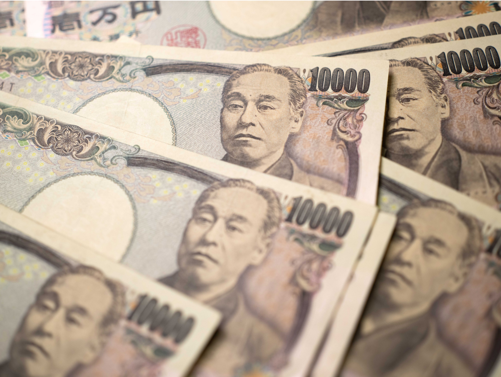日本央行纪要：继续当前宽松政策，以可持续和稳定方式实现物价稳定