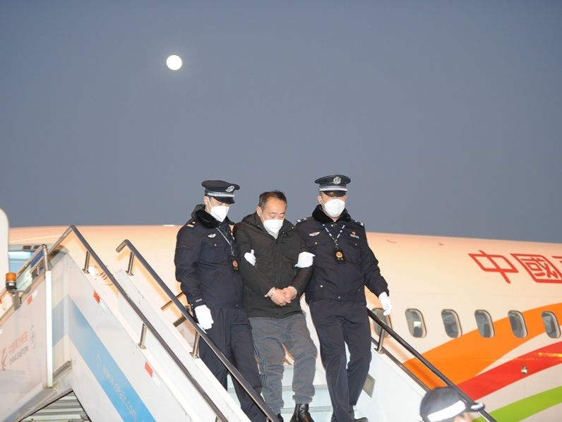 化名潜逃26年，“红通人员”王汉民被缉捕归案