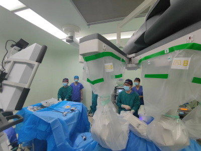 国内中医系统首台国产腹腔镜手术机器人“落户”龙江
