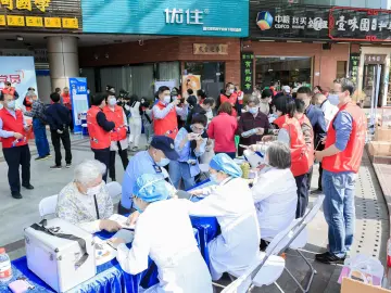 “家门口的市集”——园岭街道党员服务市集  办好群众身边事