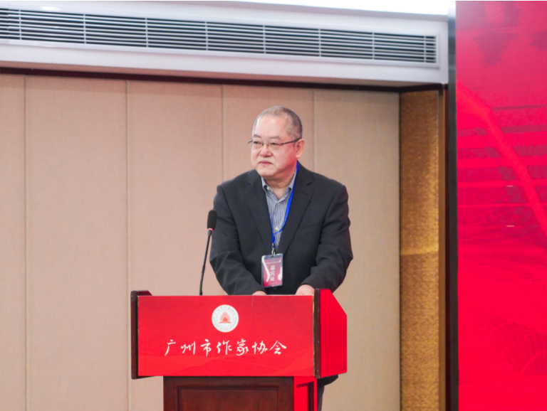 庞贝当选广州市作家协会主席，曾任深圳特区报主任编辑