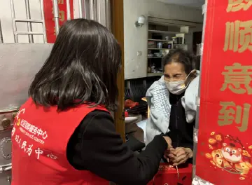 “送爱到家”，长城社区新年长者探访慰问活动